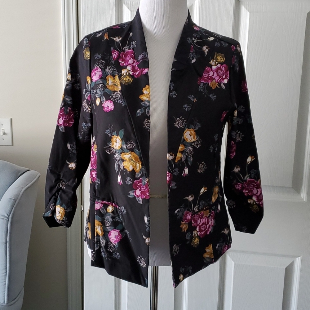 Torrid Floral Blazer Size 1 (12/14)